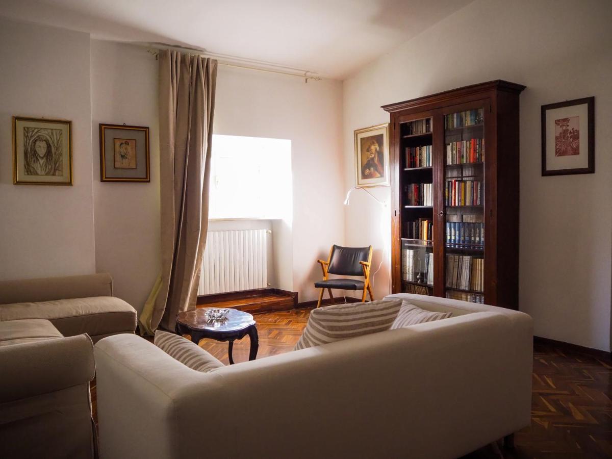 Terrazza Cavour Lägenhet Bari Exteriör bild