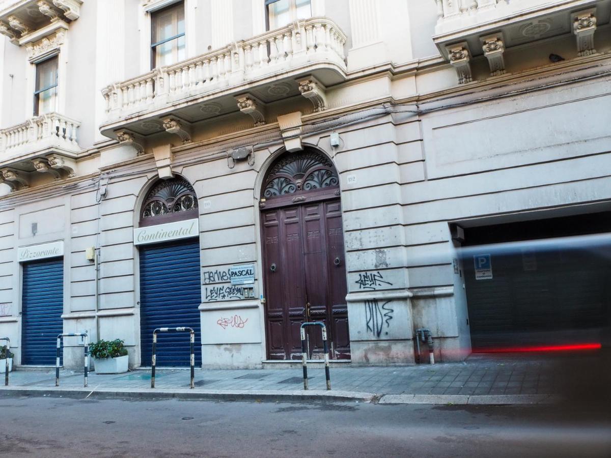 Terrazza Cavour Lägenhet Bari Exteriör bild